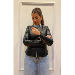 Chaqueta corta de señora...